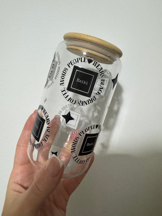 Glass tumbler with straw
